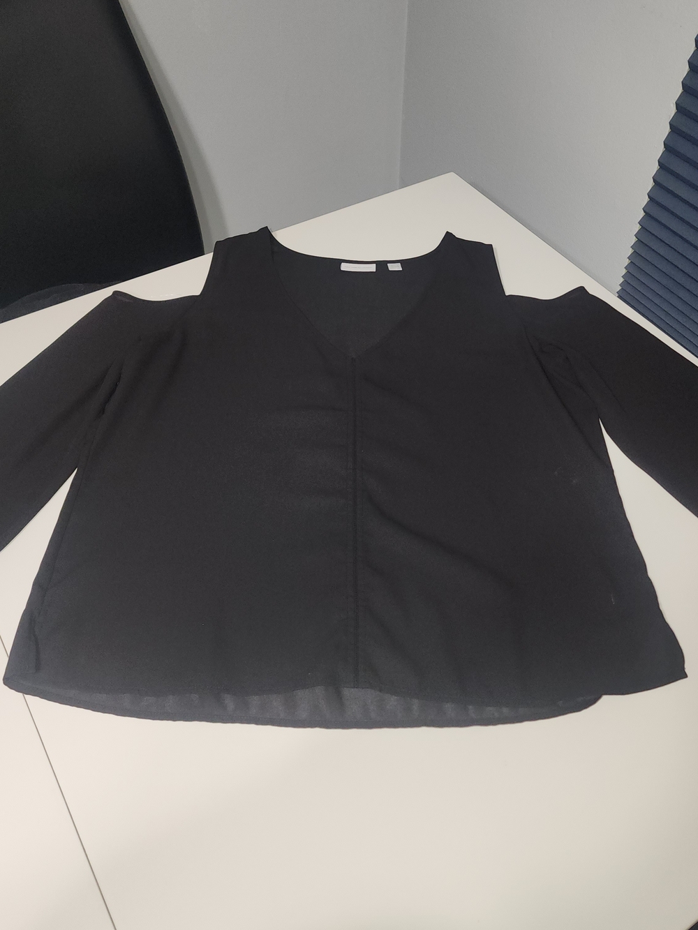 New York & Company Black Cold-Shoulder V-Neck Blouse Size L Work Wear